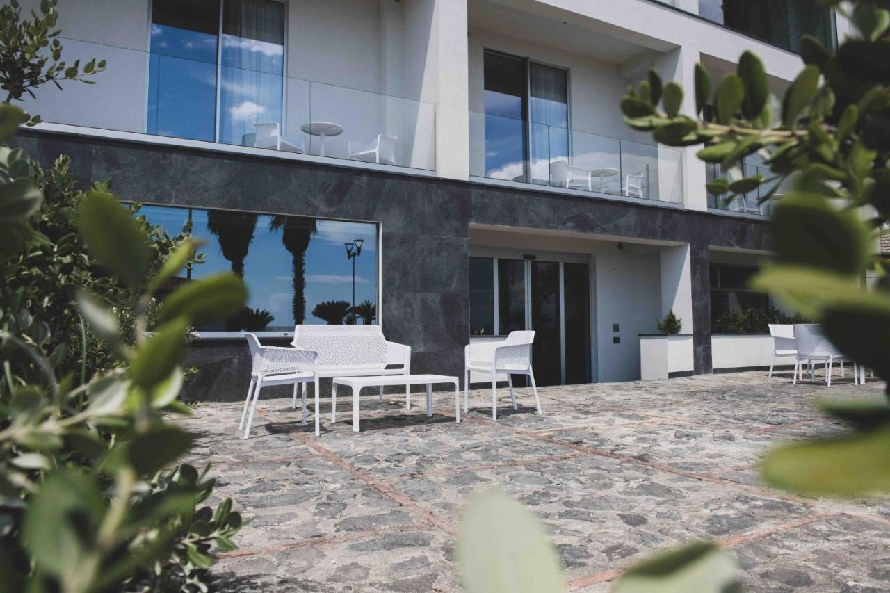 Marino Wellness Hotel Ali Terme Exterior photo